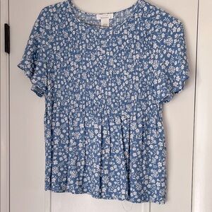 URBAN Romantics Blue and White Floral Blouse